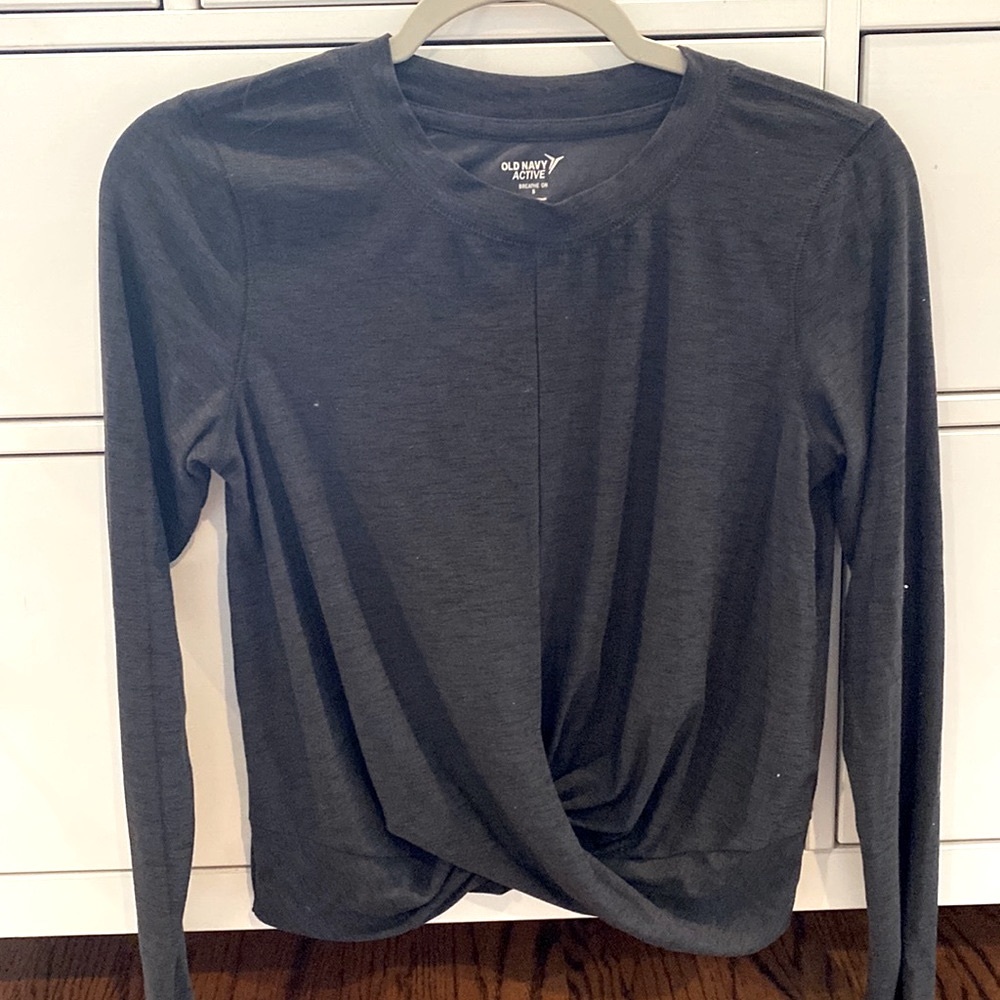 Old navy twist front workout top